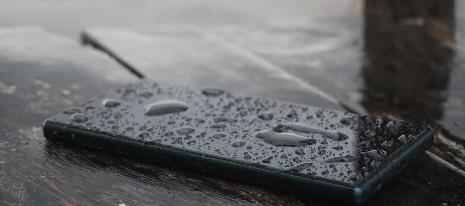 How to fix a wet phone